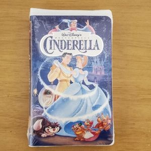 Walt Disney VHS Masterpiece Collection Cinderella Factory Sealed Clamshell
